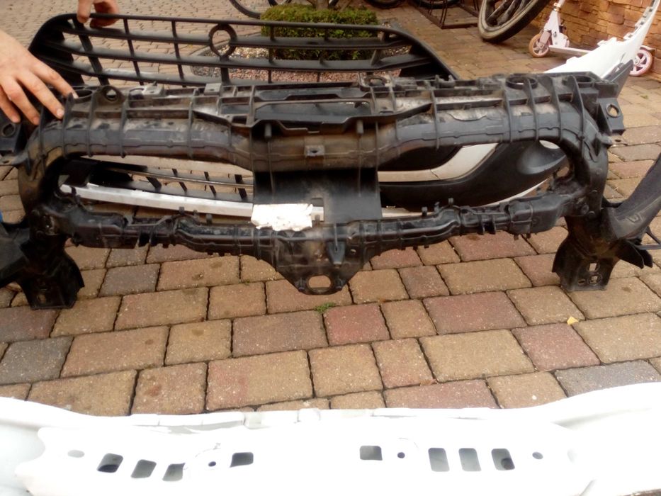Zderzak, belka Ford Custom