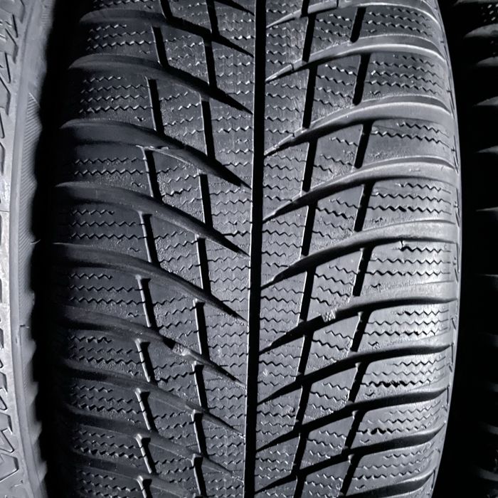 Шини 205/55/16 - 4шт Bridgestone Blizzak LM001 зима