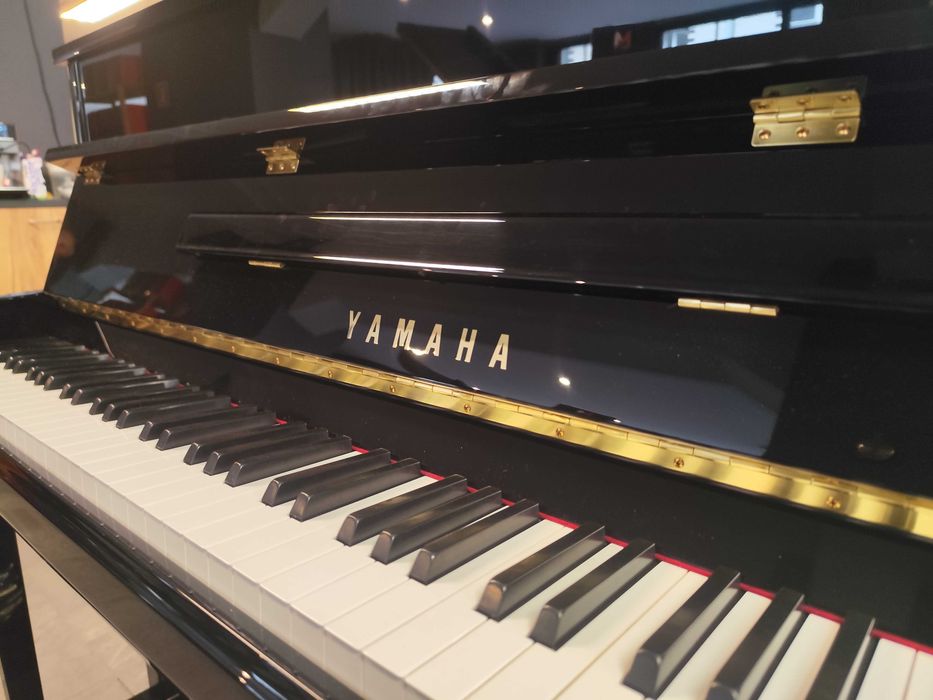 Yamaha B2 PE nowe pianino akustyczne