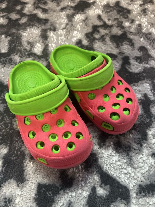 Літні крокси для дівчинки 24-25 розмір