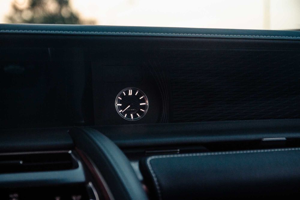 Wynajem Lexus LC500 Prestige - wypożyczalnia samochodów