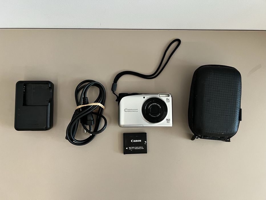 Легенда canon a2200 з комплектом!