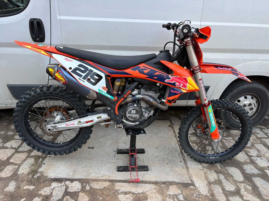 KTM