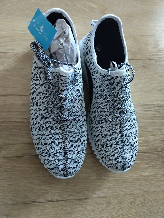 Buty męskie 43 adidasy/buty do biegania