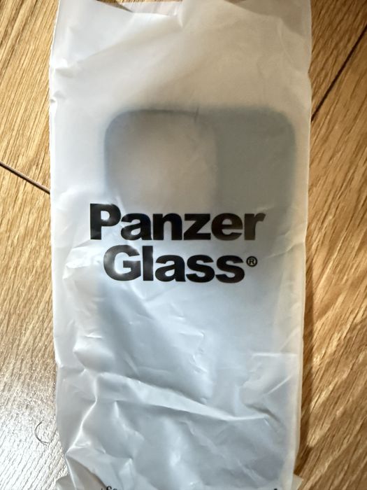 Etui iphone 16 pro Panzerglass