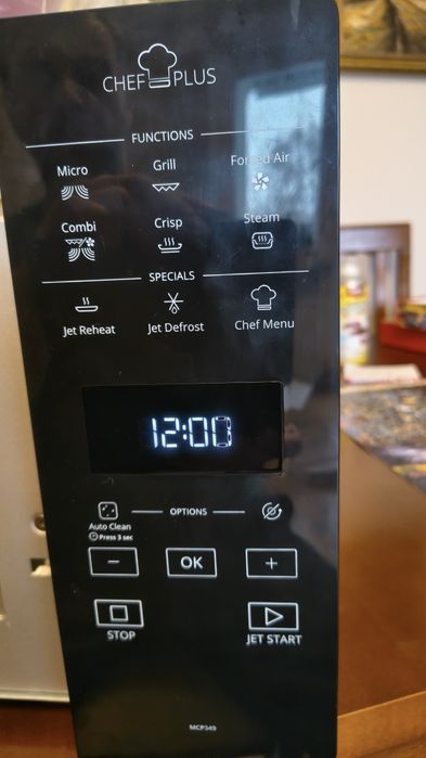 Kuchenka mikrofalowa Whirlpool chef Plus hub