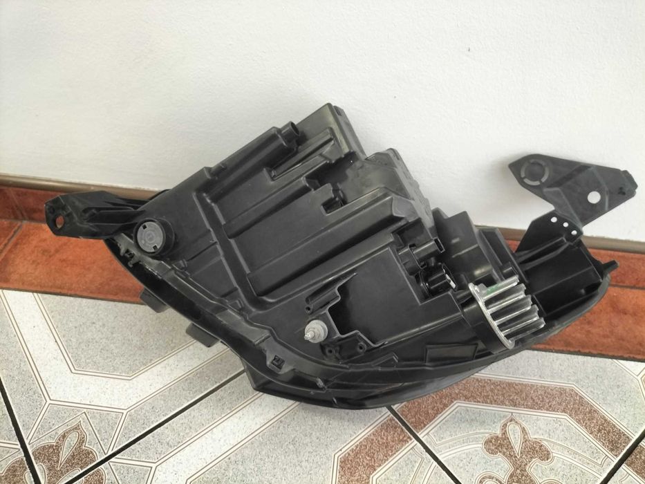 Opel Corsa F lampa prawa full LED