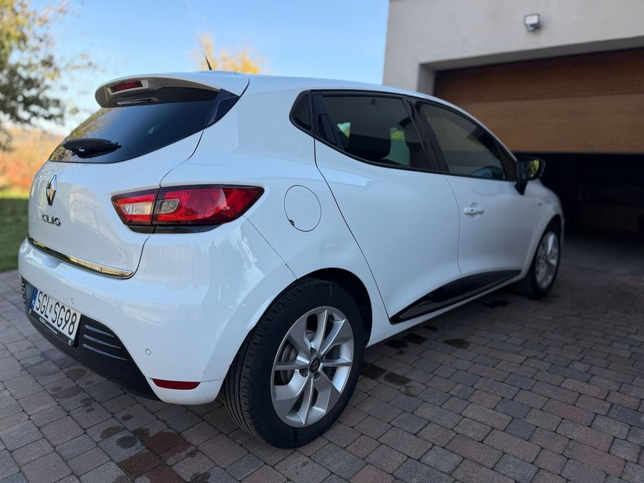 Renault Clio Auto kupione w polskim salonie