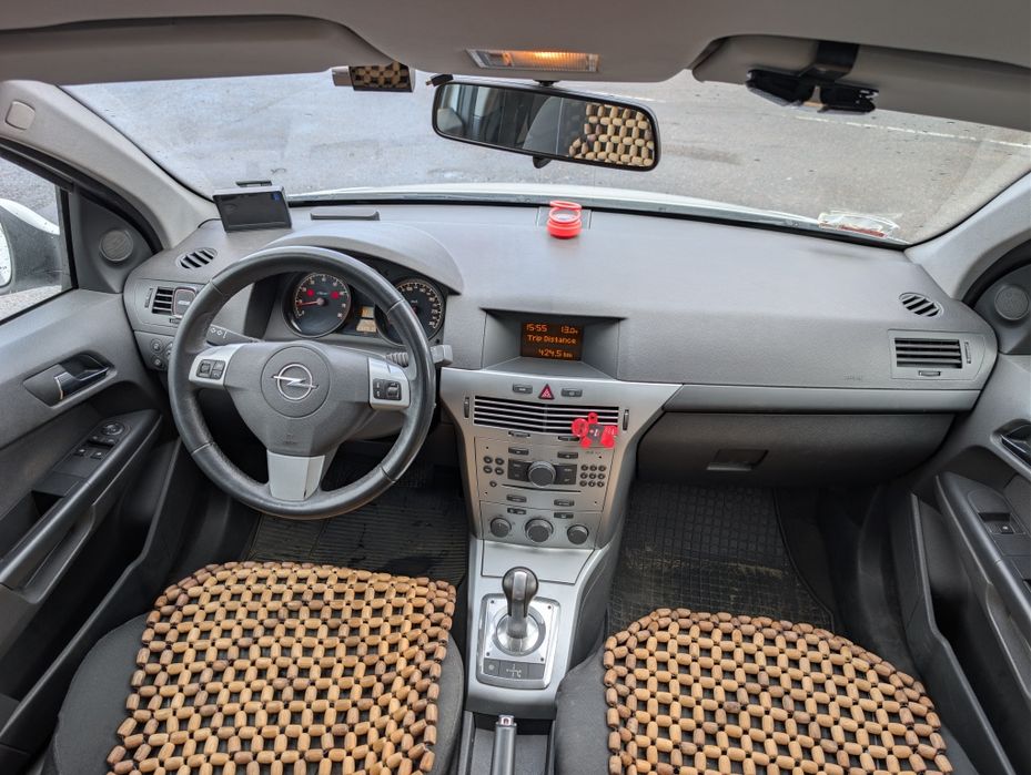 Opel Astra H 2013, 1,6 бензин