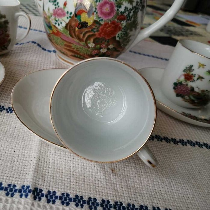 Jarra e conjunto chá porcelana antiga - feita em Macau