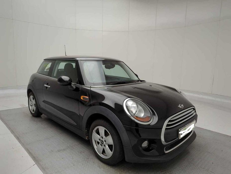 mini F56 LISTWA Progowa Nakładka Halogeny LED Szyba Czołowa Sensor