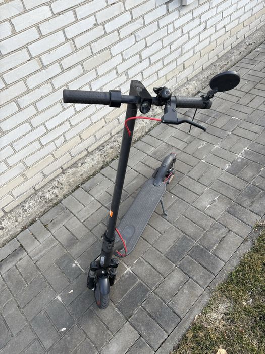 Електросамокат Xiomi m365 pro2