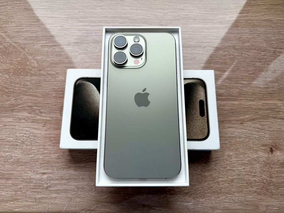 Apple Iphone 15 Pro Max Natural Titanium 512gb акб 99%