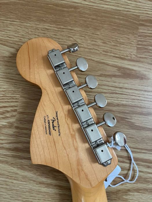 Новий Squier Classic Vibe 70s Stratocaster HT HSS Mocha