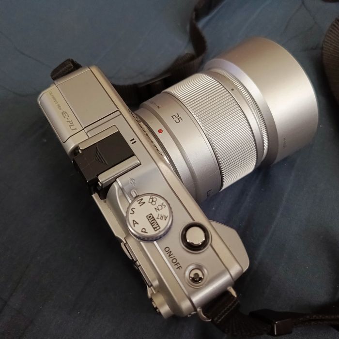 Olympus EPL-1+ stalka 25