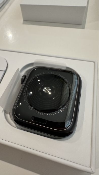 APPLE watch SE 44mm LTE cellular