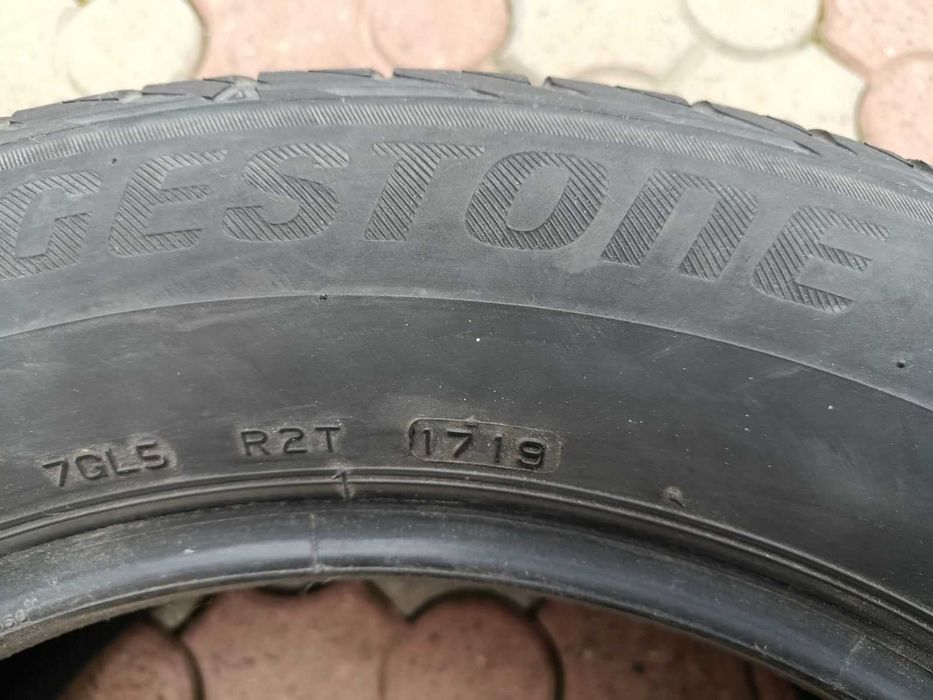 Літні шини Brigestone
