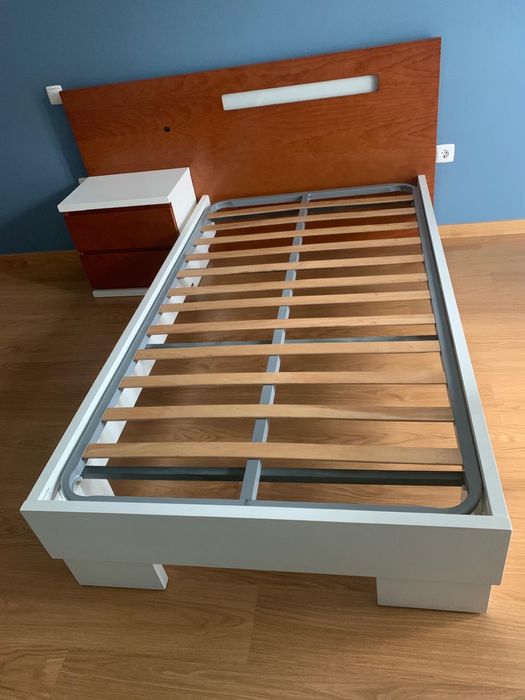 Cama de solteiro/ individual