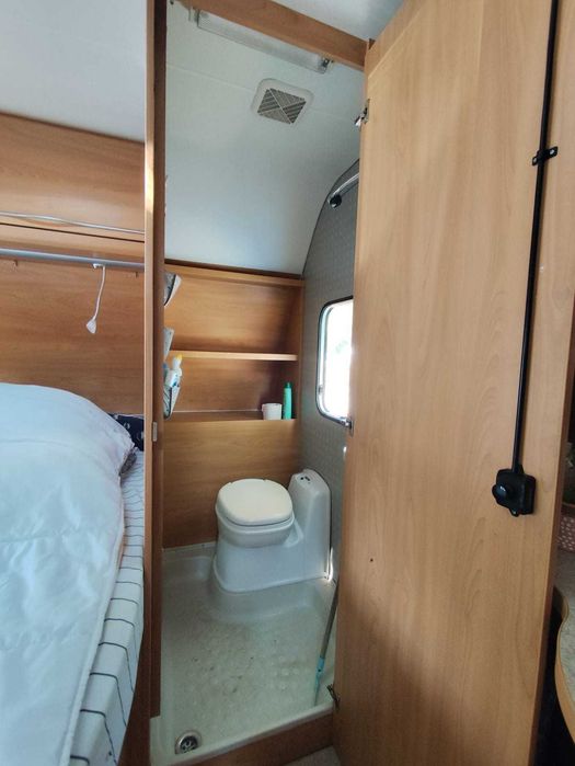 Bürstner 720 TK Ventana Trailer Caravan – 3 Bedrooms