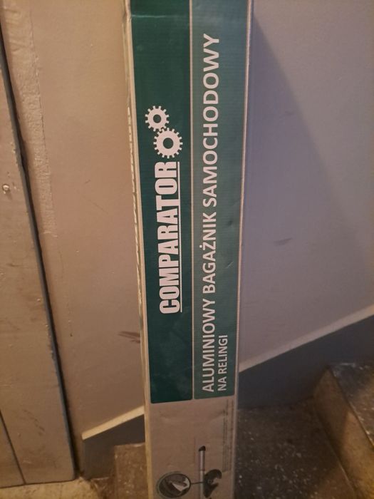 Bagażnik samochodowy na  relingi