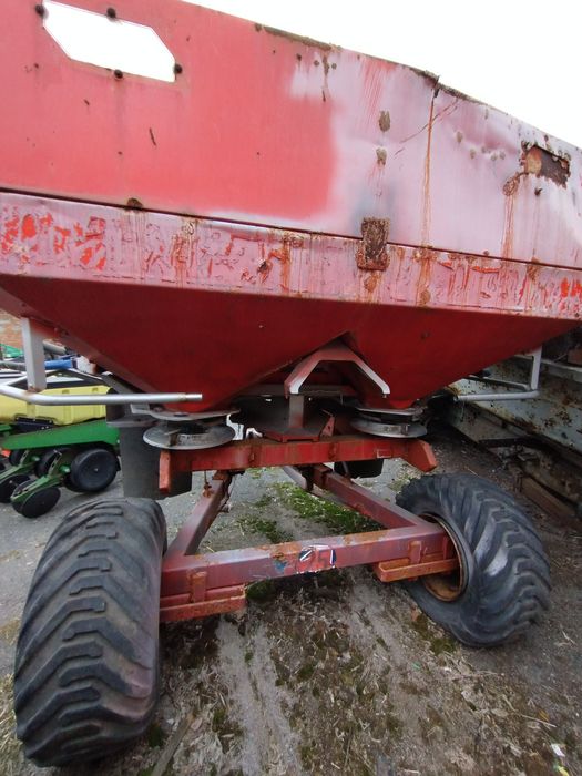 Розкидач Rauch Axis M 30.2