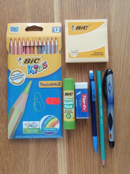 Zestaw do szkoły Bic kredki ołówek gumką klej