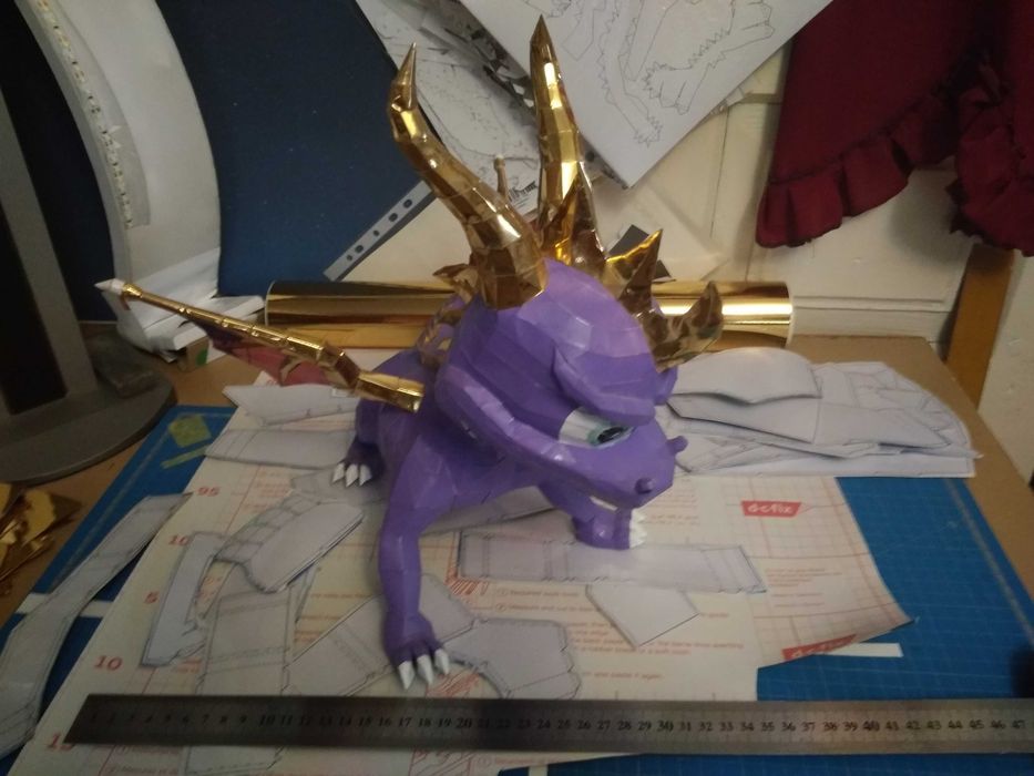Модель з ПВХ та паперу , Дракон "Spyro"