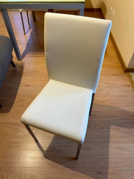 Mesa de jantar extensível