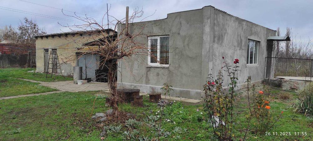 Квартира 4-х кімнатна + магазин, гос.будівлі