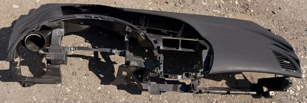 Панель приладів/торпедо Honda Civic 8
