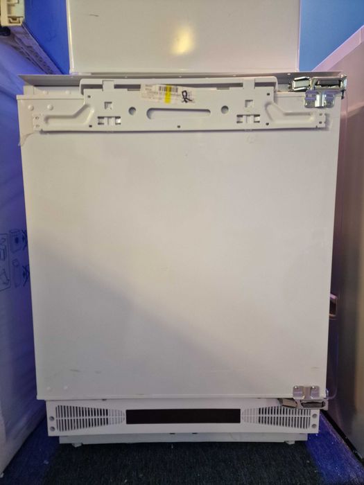 Lodówka podblatowa CANDY CM4SE68W