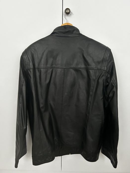 Нова  шкіряна куртка, M