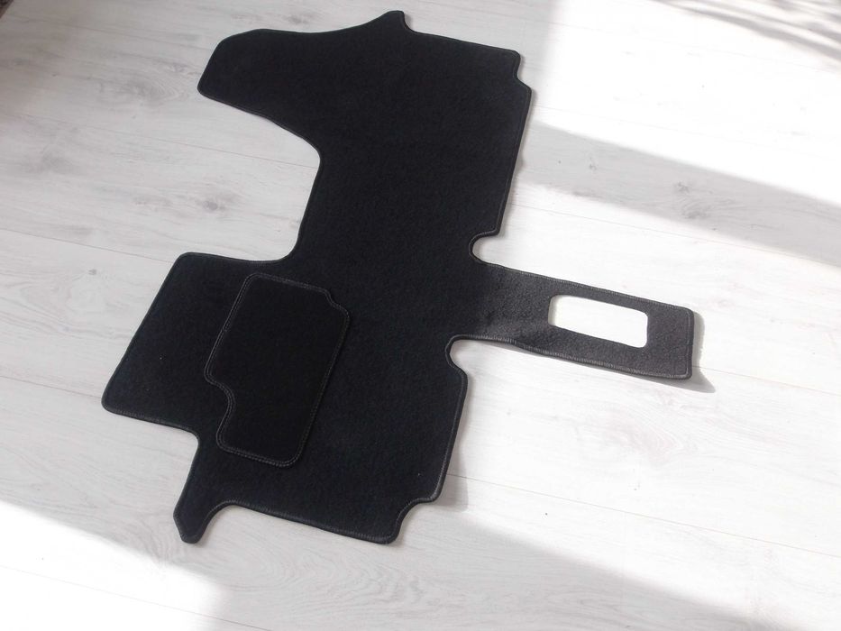 Dywaniki Welurowe OPEL VIVARO RENAULT TRAFIC Nissan Primastar Rok 01-1