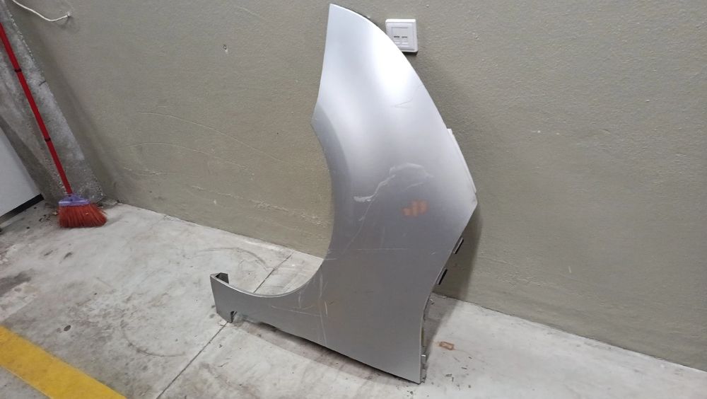 Guarda-lamas esquerdo CITROËN C4 Grand Picasso I (UA_)