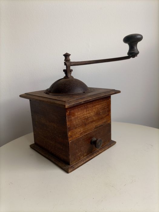 Moinho de café vintage