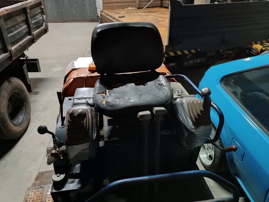 Mini giratória hitachi 1.8t