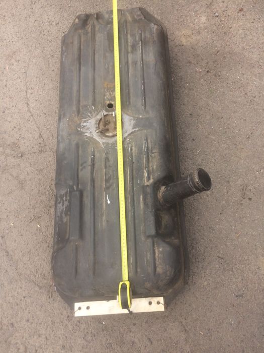 Ресора до мерседеса.листи підкорінніБак для бортового мерседеса. Шквор