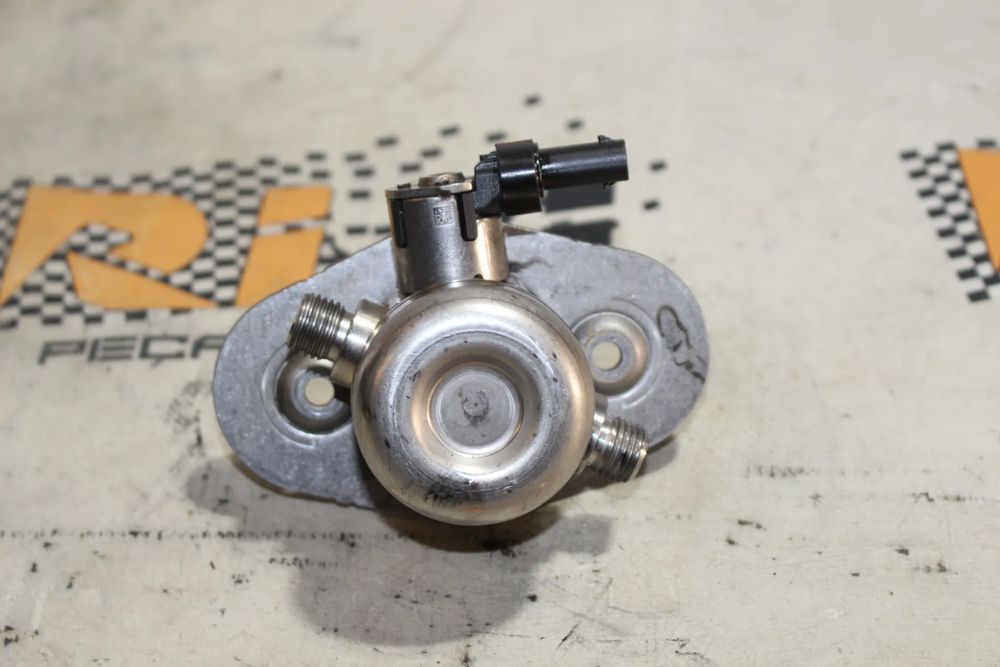 Bomba injetora BMW 1 (F20)