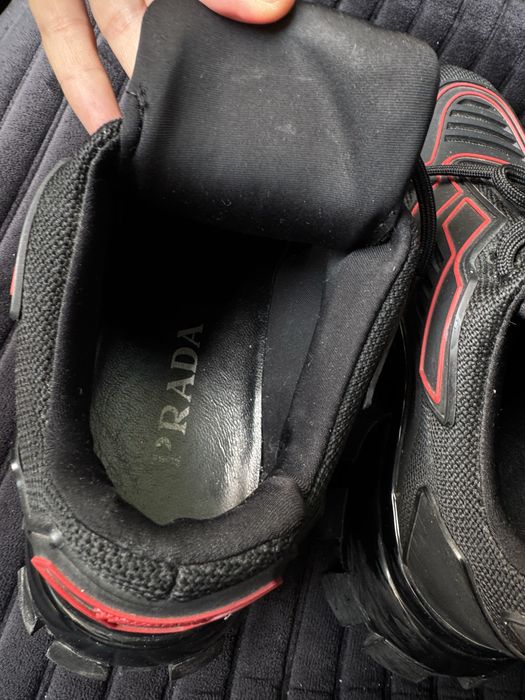 Снікерси Prada , шкіра