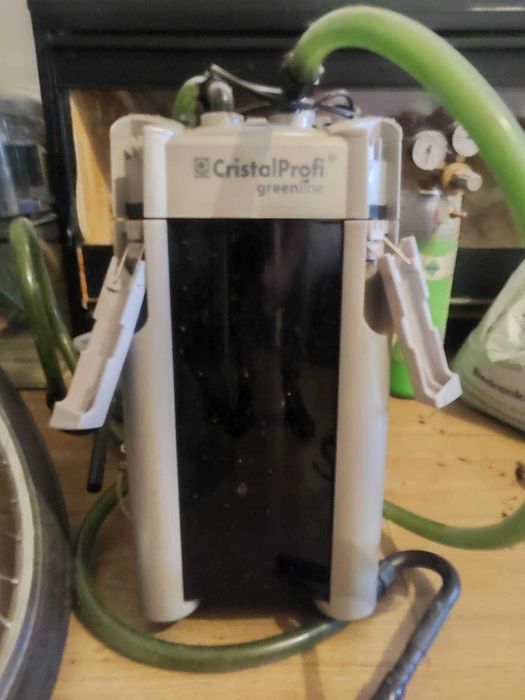 Akwarium wraz z osprzętem