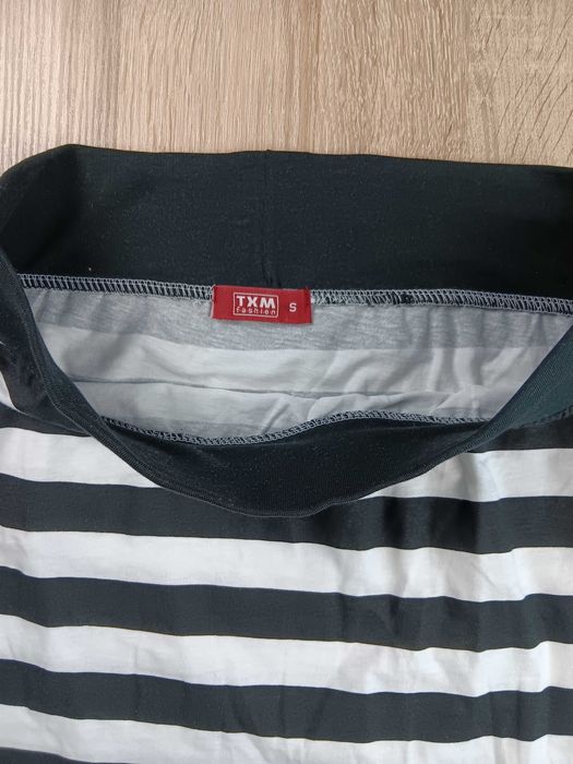Czarno biała bawełniana spódniczka mini w paski TXM rozmiar S/36