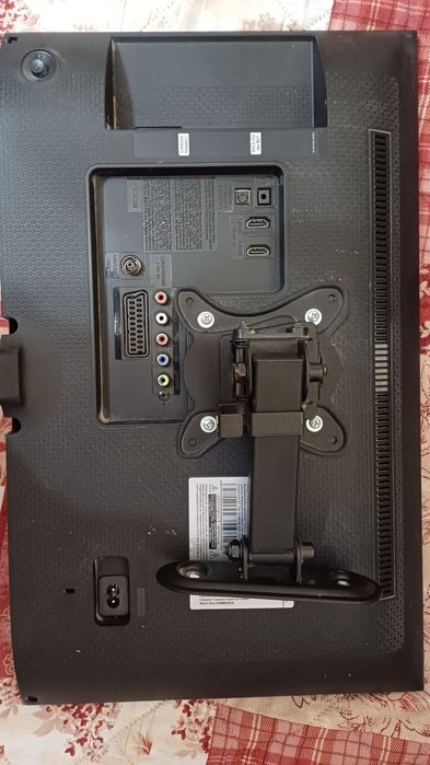 Акция! Продам телевизор led модель ue22h5000ak c креплением на стену