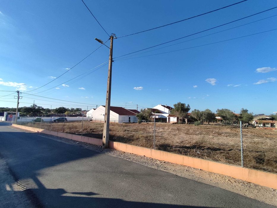 Terreno para construção urbana com 971,25 m²