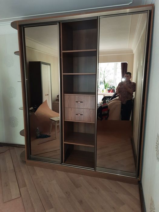 Щкаф купе, стенка