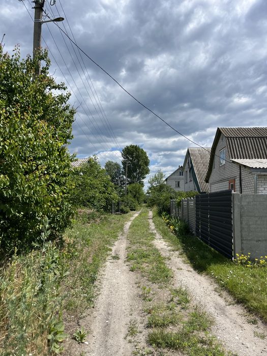 Пропонуємо до продажу будинок та земельну ділянку в СТ Славутич