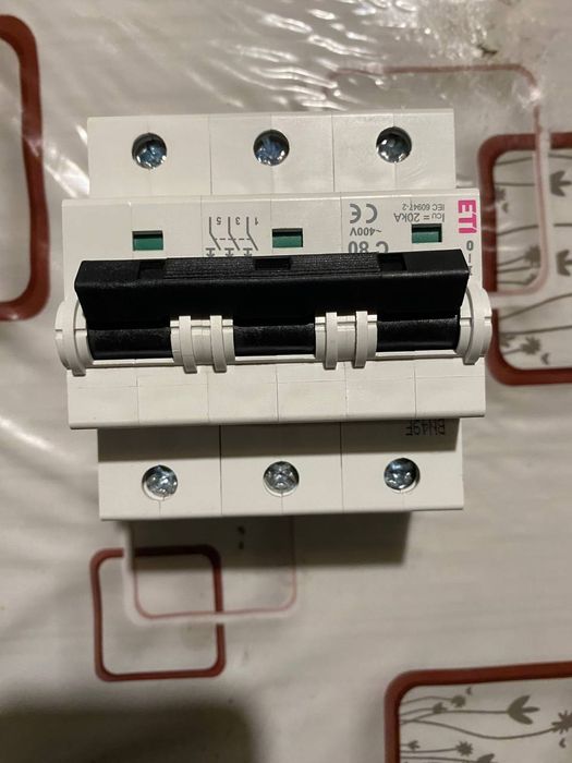 Автоматический выключатель Etimat 10 3p C80