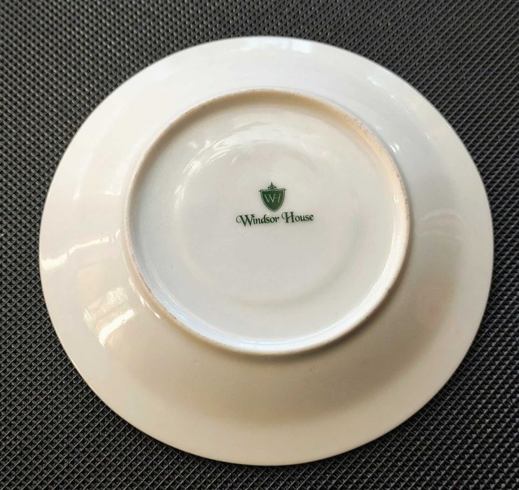 Kolekcjonerska porcelana angielska Windsor House-filiżanka+spodek-3szt
