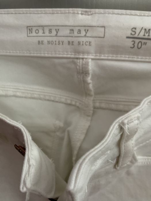 Białe spodnie damskie