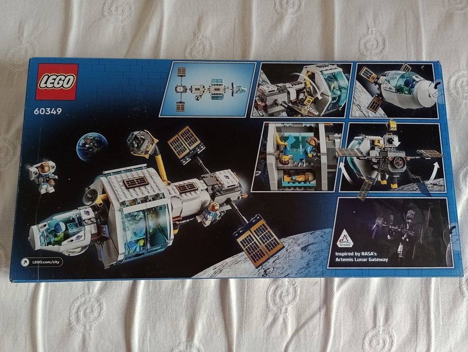 Lego stacja kosmiczna na księżycu 60349 Nowe