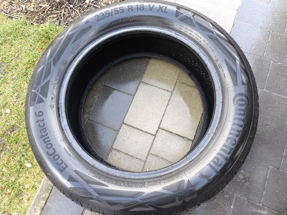 Opony letnie Continental EcoContact 6 w rozmiarze 235/55 R18.